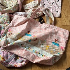 【まとめ売り】入園グッズ 女　リュック　巾着　上履き入れ　布団バック　ショルダーバッグ　通園バック　アンパンマン　ここたま　すみっコぐらし　マイメロ　サンリオの画像