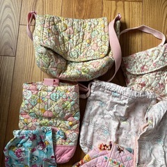 【まとめ売り】入園グッズ 女　リュック　巾着　上履き入れ　布団バック　ショルダーバッグ　通園バック　アンパンマン　ここたま　すみっコぐらし　マイメロ　サンリオの画像