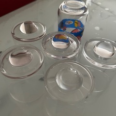 ゆらゆらグラスとドナルドのコップの画像