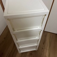 (取り引き中)🚚引越し準備中🌟収納家具　4段　白の画像