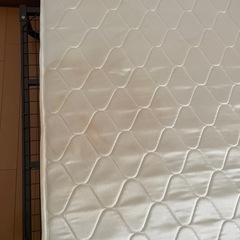 シングルベッドマットレスの画像