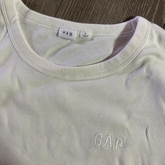 GAP Tシャツの画像