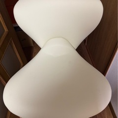 お値下け可能  バーカウンターテーブル(食器棚)＆チェア×2の画像