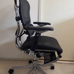 【直接引取限定】エルゴヒューマンプロ　オットマン内蔵型の画像