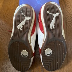 PUMA プーマ スニーカー（レッド）の画像