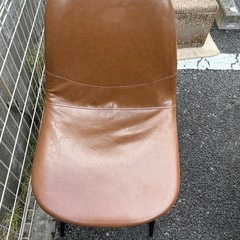 椅子２脚の画像