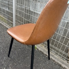 椅子２脚の画像