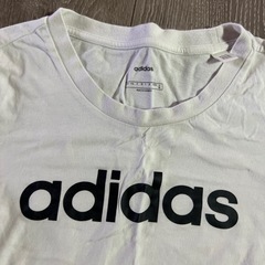 adidas Tシャツの画像