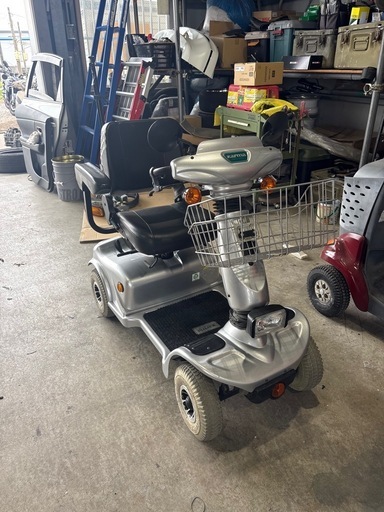 【karma】電動カート 
セニアカー