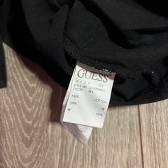 GUESS Tシャツの画像