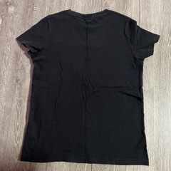 GUESS Tシャツの画像