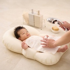 [アカチャンホンポ限定商品]助産師さんと考えた 寝かせて洗える やわらかマット グレーの画像