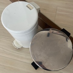 シンプルヒューマン　パール金属　ペダル式ゴミ箱　ダストボックスの画像