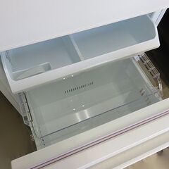 【自社配送は札幌市内限定】東芝 TOSHIBA 自動製氷機付き冷蔵庫(326L・右開き) 3ドア マットホワイト GR-U33SC(WU) 2023年製の画像