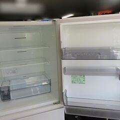 【自社配送は札幌市内限定】東芝 TOSHIBA 自動製氷機付き冷蔵庫(326L・右開き) 3ドア マットホワイト GR-U33SC(WU) 2023年製の画像