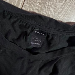 SHEIN ショート丈トップスの画像