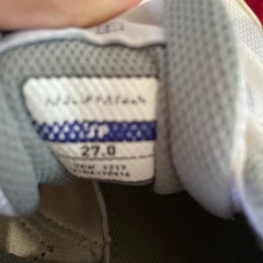 【決まりました】ミズノ 体育館シューズ 27.0EE　紺ライン　美品の画像