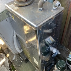 給湯器　ボイラー　タンクの画像