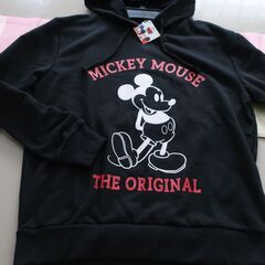 ディズニー　ミッキーマウスパーカー　新品♬の画像