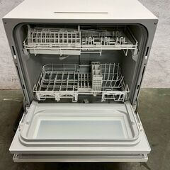 【Panasonic】 パナソニック 電気食器洗い乾燥機 NP-TH4-W ホワイト 2020年製 動作確認済み キッチン家電 A0935の画像