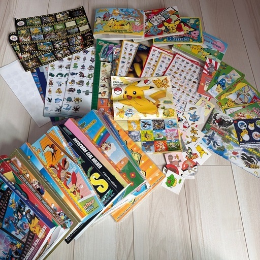 【希少】【レア】【一部新品もあり】ポケモンシールケース　ポスター　シール