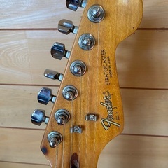 fender usa ストラトキャスター　80年代シリアルの画像