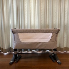 ベビーベッドの画像