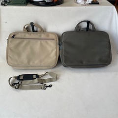 UNIQLO ユニクロ 2ウェイ 書類かばん ショルダーバッグ 多目的収納 ベージュ カーキグレー 2個セット 中古品  の画像