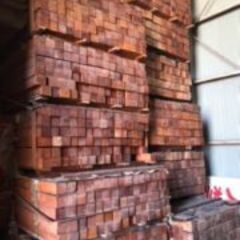 天然木　現地引き取り　角材バンドル売り　プレーナー仕上げ　かど面取り　90角70角　長さ色々の画像