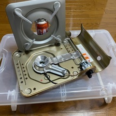 【イワタニ カセットコンロ＋専用収納ケース＋ガス缶1本】の画像