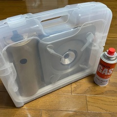 【イワタニ カセットコンロ＋専用収納ケース＋ガス缶1本】の画像