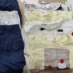 洋服90サイズ(長袖.半袖.七分ズボン)の画像