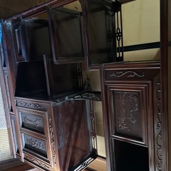 大特価！
茶色のおしゃれな棚の画像