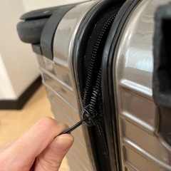 RIMOWA キャリーケース　破損ありの画像