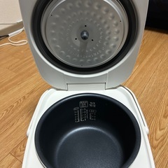 アイリスオーヤマ炊飯器の画像