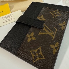 LOUIS VUITTON モノグラム カードケースの画像