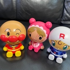 アンパンマン　人形　ボールの画像