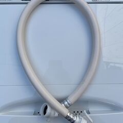 美品 ハイセンス 全自動洗濯機 5.5kg HW-55E2W 2022年製の画像