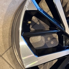 三菱アウトランダーPHEV 20インチ純正ホイール GN0Wの画像