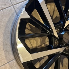 三菱アウトランダーPHEV 20インチ純正ホイール GN0Wの画像