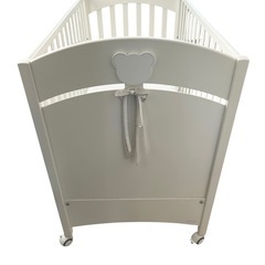 高級イタリア製nananのベビーベッドの画像