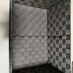 カゴ　🧺　1つの画像