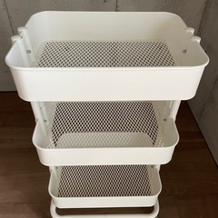 IKEA 可動式ワゴンの画像