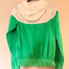 160〜170　NIKE  ナイロン　ジャンパーの画像