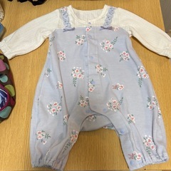 赤ちゃん女の子服２点セットおまけ付き の画像