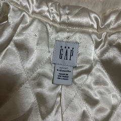 ⚪️babyGAP  6-12 アウターの画像