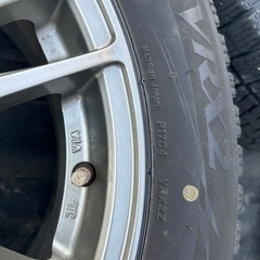 205/55r16 スタッドレスタイヤの画像