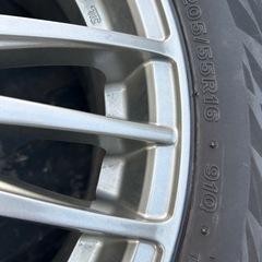 205/55r16 スタッドレスタイヤの画像
