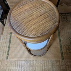 籐製　三段コーナーシェルフの画像