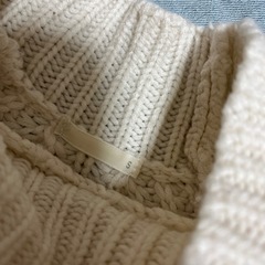 ⚪️レディース　ZARA　ニットとデニムの画像